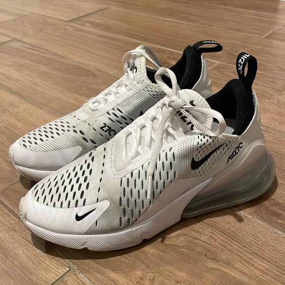 Nike Air Max 270 size 6.5 - Picture 1 of 3